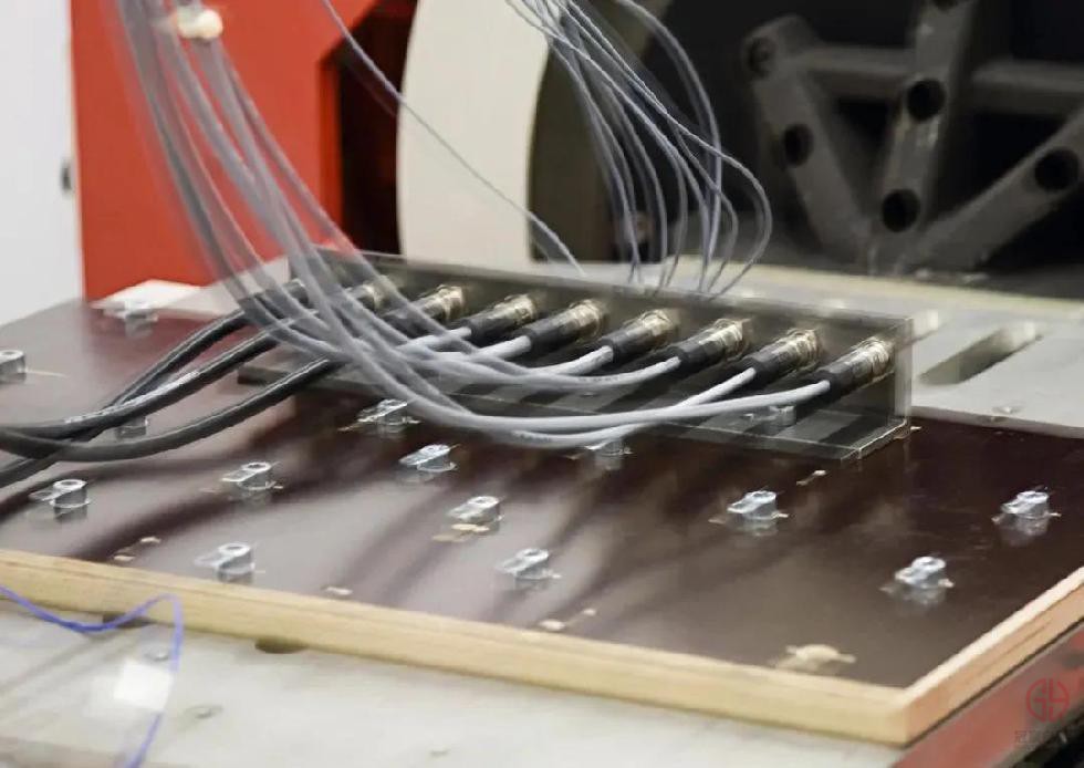 菲尼克斯 菲尼克斯